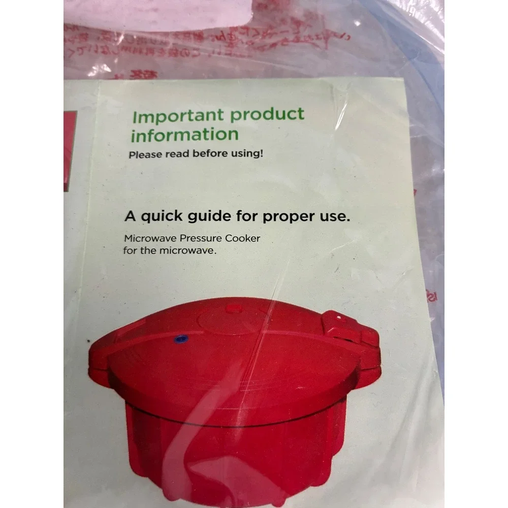 Green Microwave Pressure Cooker with Manual and Extra Gasket Locking Lid NEW